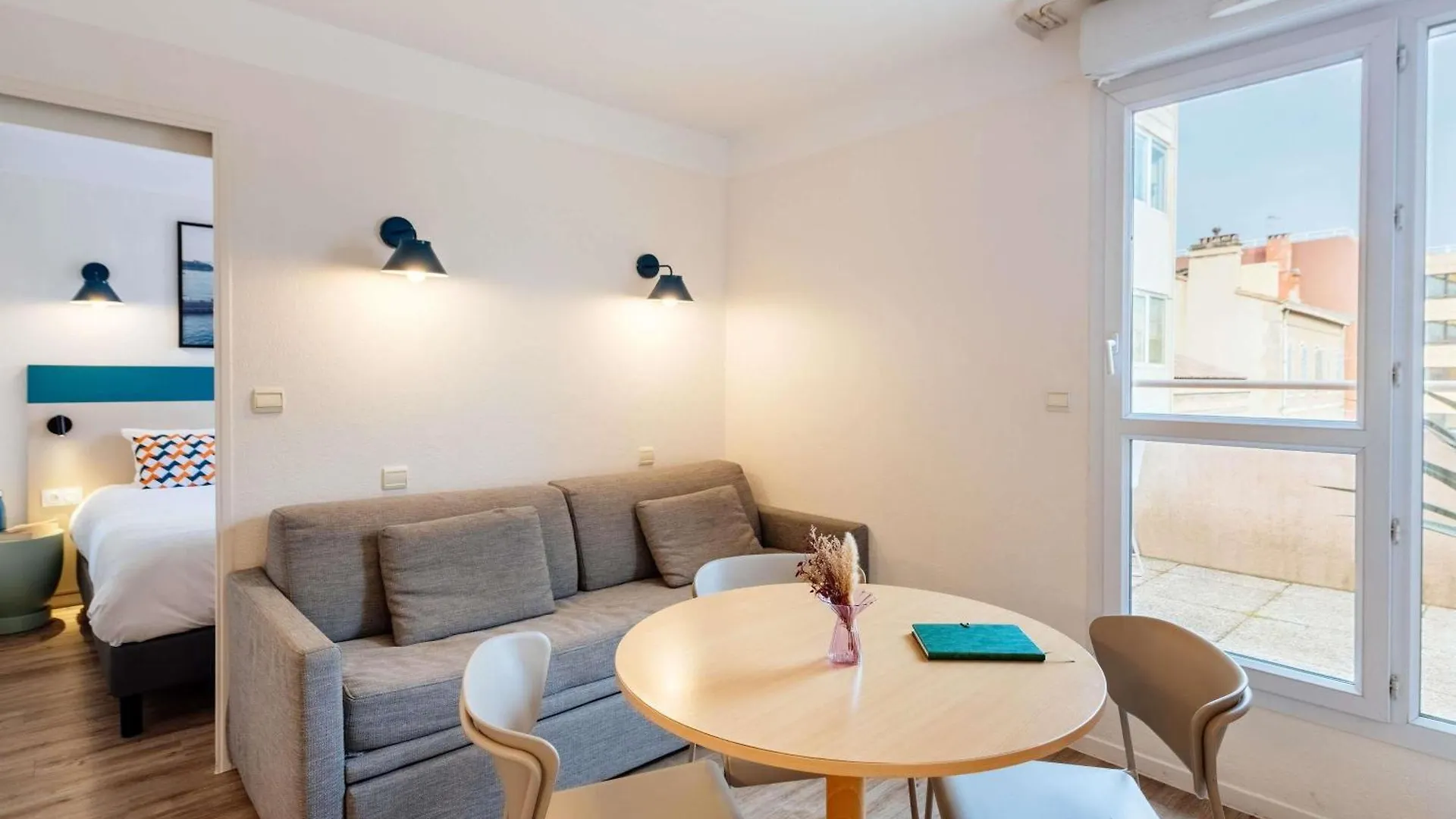 Aparthotel Adagio Access Marseille Prado Perier France